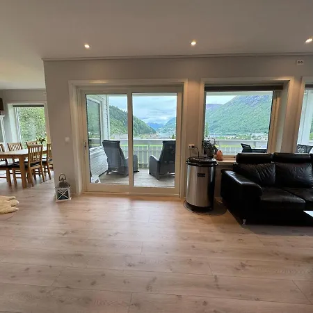 Panorama View Apartment Loen